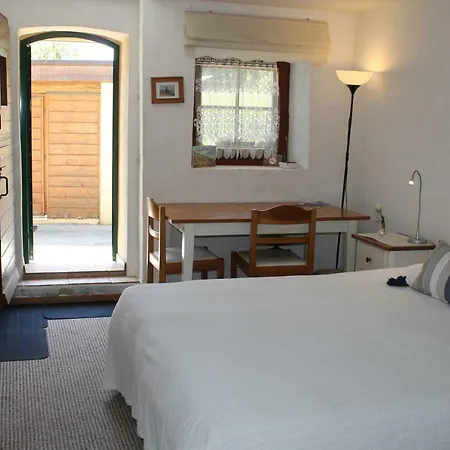 Bed & Breakfast Welcome To Lavaux *